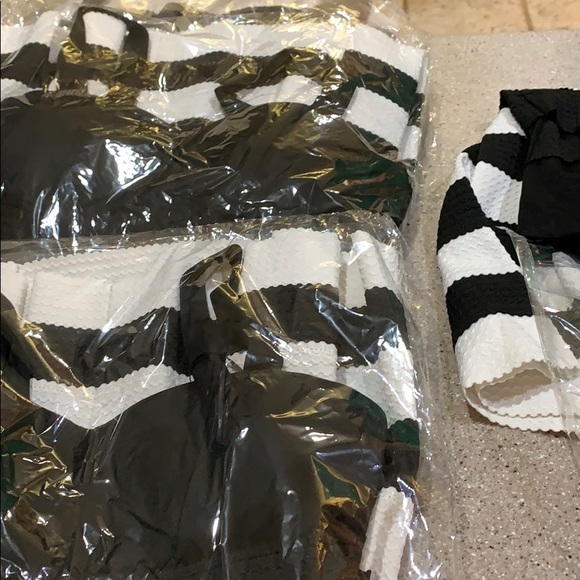 Dress - Picture 4 of 4